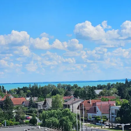Magaslak Διαμέρισμα Balatonalmádi