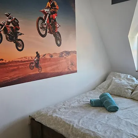 アパート Magaslak